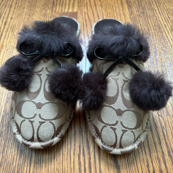 NWOT Coach Poppy Jayda Signature Slippers - Picture 4 of 8